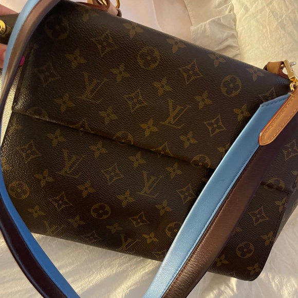 Louis Vitton purse - Picture 1 of 5